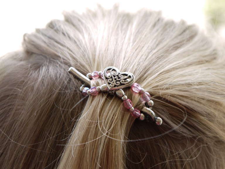 A Simple Touch to Spruce up your Autumn – Lilla Rose Hair Clips